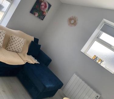 Ballyshannon Apartment | Experience The Honeycomb: Guest Rated 9.2 with Breakfast Included