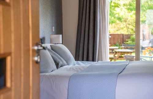 Honingham Bed & Breakfast | Guest Rated: 9.6 at The Honingham Buck with Restaurant & Breakfast