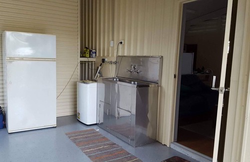 Kurrimine Beach House | Idyllic Hopeful Hut - Pet-Friendly Beach House Retreat