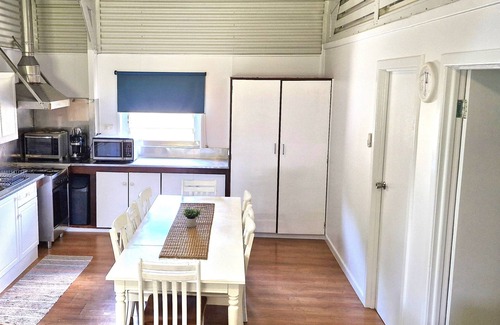 Kurrimine Beach House | Idyllic Hopeful Hut - Pet-Friendly Beach House Retreat