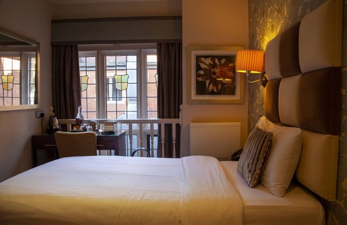 Northampton Hotel | Discover The Hopping Hare: 4-Star Family-Friendly Retreat