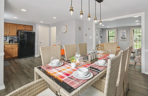 Potomac Falls House | Relaxing Retreat: Private Yard & Pet Friendly Near DC