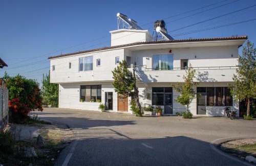 Berat Hotel | The Horizon