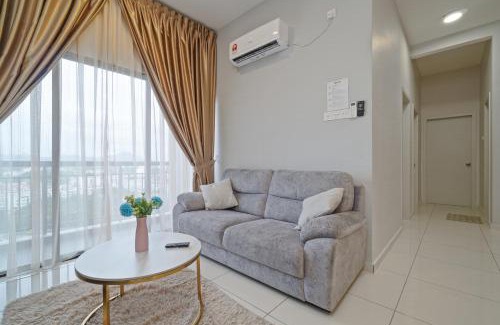Hulu Kinta Apartment | Inviting Horizon Ipoh 3BR with Ocean View & Private Pool