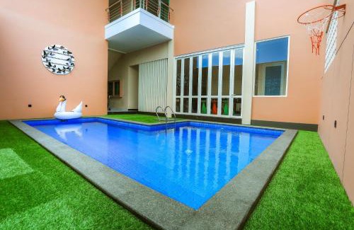 Pacitan Hotel | Discover The Horizontal Hotel Pacitan with Pool & Breakfast