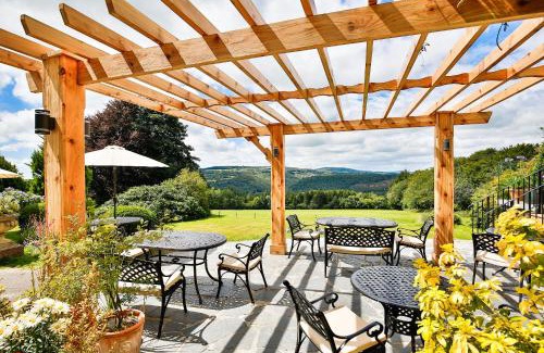 Gulworthy Hotel | Discover The Horn Of Plenty: 4-Star Pet-Friendly Escape