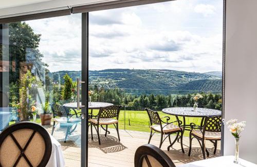 Gulworthy Hotel | Discover The Horn Of Plenty: 4-Star Pet-Friendly Escape