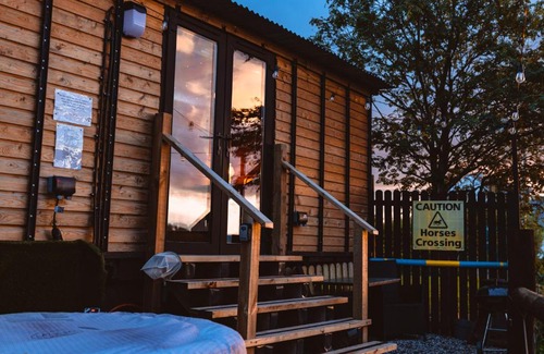 Garadice Other | Experience The Horrrsebox Tinyhouse Glamping with Hot Tub