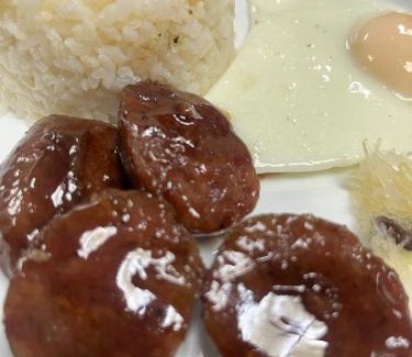 Cauayan Hotel | Discover The Hotel Andrea: Family-Friendly with Pool & Breakfast