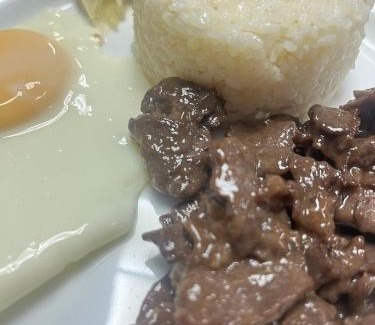Cauayan Hotel | Discover The Hotel Andrea: Family-Friendly with Pool & Breakfast