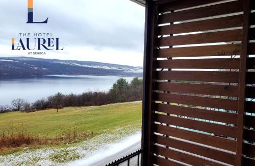 Watkins Glen Hotel | Inviting Hotel Laurel at Seneca: Perfect for Families