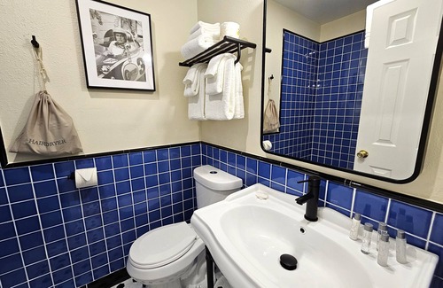 Watkins Glen Hotel | Experience The Hotel Laurel at Seneca With Oceanfront Bliss