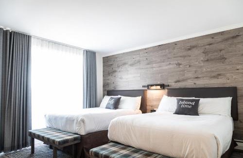 Queens Square Hotel | Discover The Hotel on Pownal: Pet Friendly & Family Welcoming