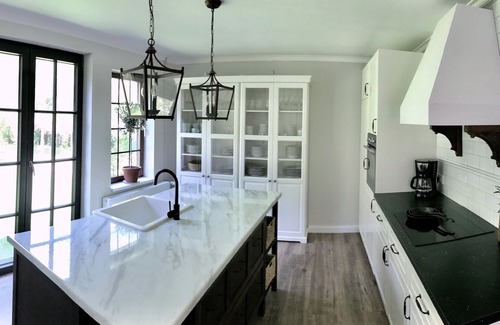 Altenau House | Unwind at The House by the Stream with Pool & Lake Views