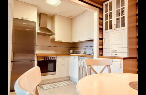 Albelda de Iregua Apartment | Pet-Friendly Retreat at The House: Ideal for Families