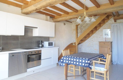 Saint-Boil Cottage | Discover "The House" - Guest Rated 9.8 with Lake Views