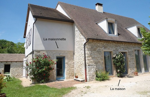 Saint-Boil Cottage | Discover "The House" - Guest Rated 9.8 with Lake Views