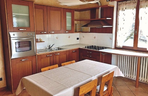 Piantedo Apartment | Unforgettable Stay at The House in Valtellina with Lake View