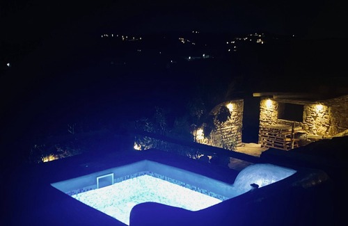 Mykonos Town House | Experience the House of Apostoli Mykonos with Spa & Hot Tub