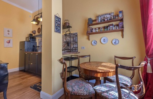 Ferrara Historic Centre Apartment | Enchanting Stay at The House of Harry Potter & Love Story