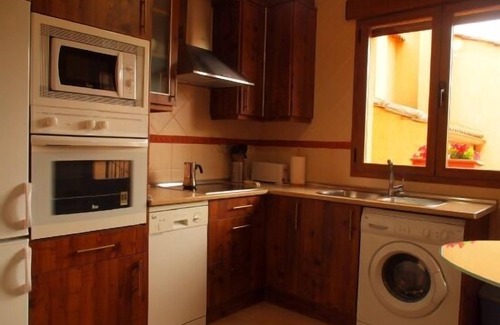 Casla Cottage | Guest Rated 10/10: The House of the Azas for Families