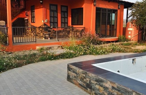 Phan House | Family-Friendly Retreat at The House On The Hill