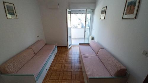 Caramanico Terme Apartment | the house on the Orfento