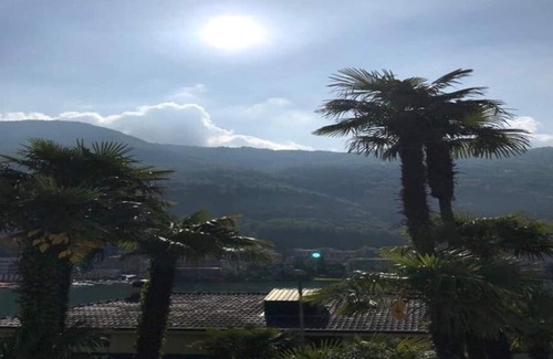 Omegna House | THE HOUSE ON THE LAKE in historic villa
