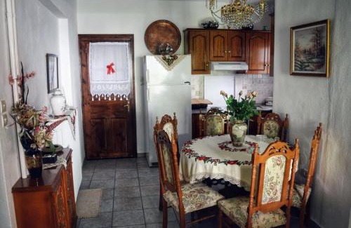 Elati Apartment | Comfortable Retreat: The House with the Hydrangeas