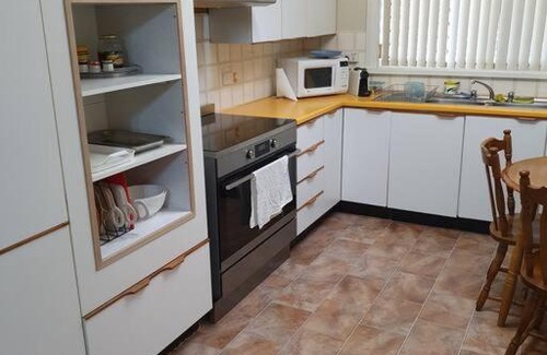 Broken Hill House | Delightful Stay at The House with the Purple Gate, 4-Star Rated