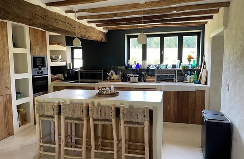 Colonard-Corubert House | The houses on the hill