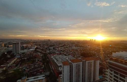 Petaling Jaya Apartment | Pet-Friendly Getaway at The Hub SS2 with Pool & Breakfast