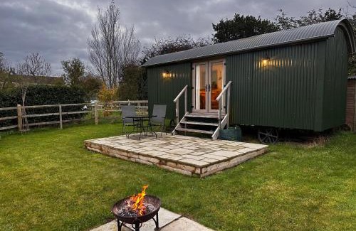 Brisley Other | Exceptional Stay at The Huddle in Big Sky, Brisley