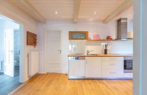 Hauert House | Pet-Friendly Hus Paula Holiday Home for Up to 6 Guests