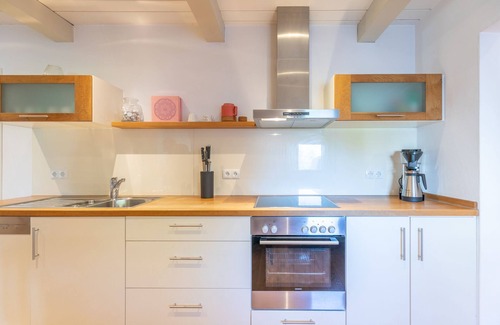 Hauert House | Pet-Friendly Hus Paula Holiday Home for Up to 6 Guests