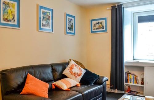 Whithorn House | Pet-Friendly Retreat at The Hydeaway - Rated 9/10 by Guests