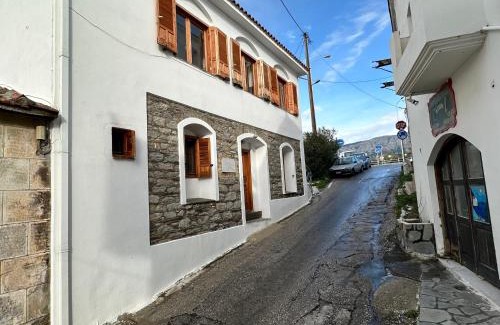 Evdilos House | Discover The Icarian Resort "Dourediko" with Ocean Views