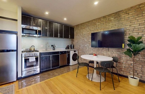 Peter Cooper Village Apartment | Discover The Gram XXI: Family-Friendly Getaway Awaits