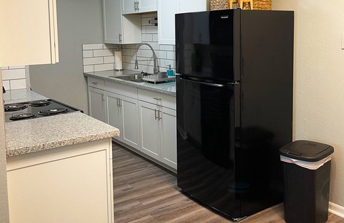 Hamilton Apartment | Ingrid's 2 Bedroom Apartment: Family-Friendly Retreat
