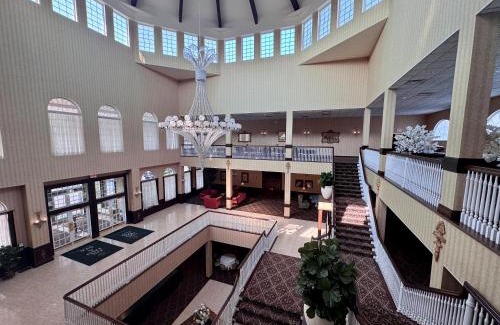 Wading River Hotel | Discover The Inn and Spa at East Wind with Private Pool