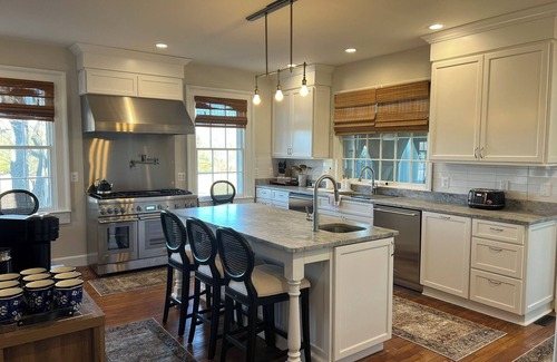 Warrenton House | Discover The Inn at Black Horse Manor in Virginia's Countryside