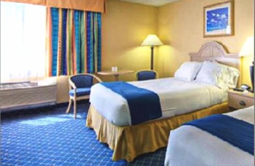 Boynton Beach Hotel | Family-Friendly Getaway at The Inn at Boynton Beach