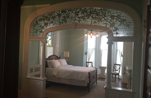Reading Bed & Breakfast | Guest Rated 10/10 at The Inn at Centre Park - Family Friendly!
