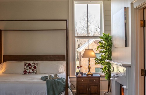 Lead Mines Hotel | Guest Rated: The Inn at Foster Falls with Eco-Friendly Amenities