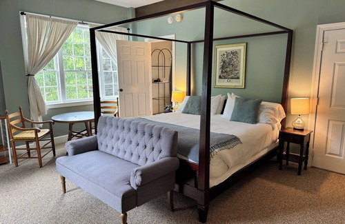 Warm Springs Hotel | Discover The Inn at Gristmill Square - Rated 9.4/10 with Spa