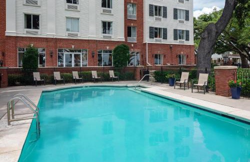 Long Beach Hotel | Experience Oceanfront Relaxation at The Inn at Long Beach