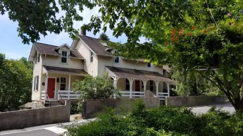 Montchanin Hotel | Discover The Inn at Montchanin Village & Spa: A Perfect Getaway