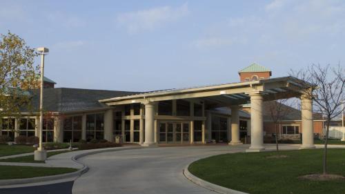Ada Hotel | Discover The Inn at Ohio Northern University – Pet Friendly Stay