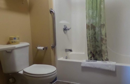 Nauvoo Hotel | Discover The Inn at Old Nauvoo: Family-Friendly Getaway