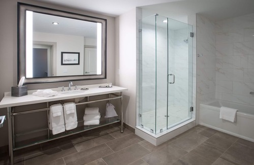 Clemson Hotel | Exceptional Inn at Patrick Square: Family-Friendly Retreat